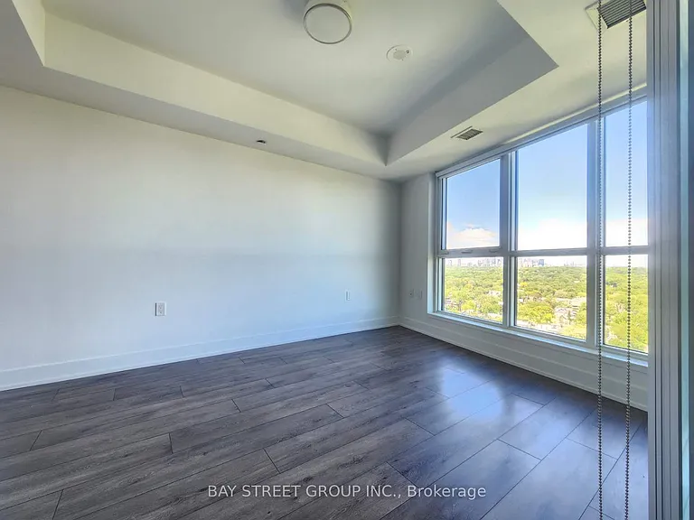 585 Bloor St E #2024 — Photo 9