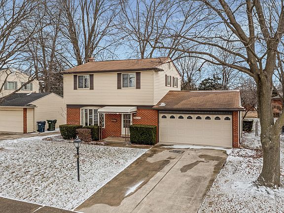 2nd image of 38240 Tottenham Rd