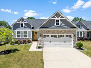 2217 Goldwood Dr, Charlotte, NC 28215