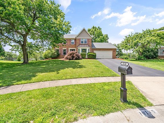 3rd image of 10146 Chantry Pl