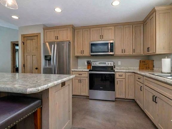 3rd image of 13164 Prairie Ridge Ct SW