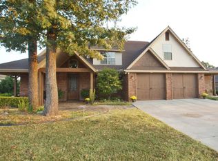 2665 Cambridge Cir, Tahlequah, OK 74464