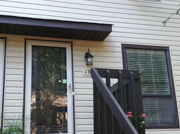 109 Turnwood Ln, Winston Salem, NC 27104