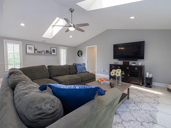 5th image of 8465 SW 141st St