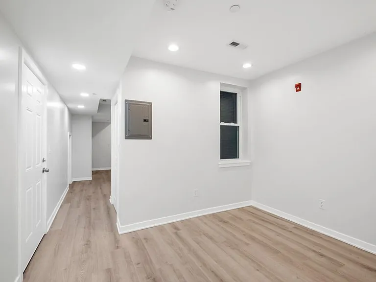 2230 Christian St #2 — Photo 8