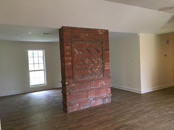 3rd image of 3721 Tilford Cir