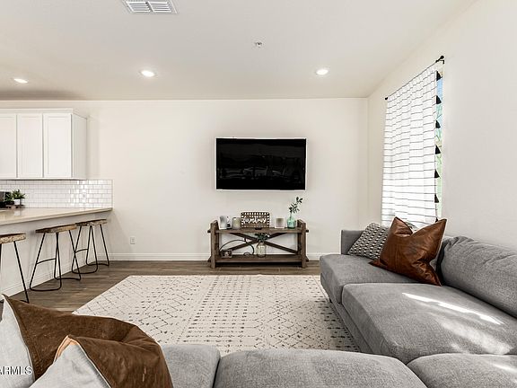 4th image of 20898 W THOMAS Road