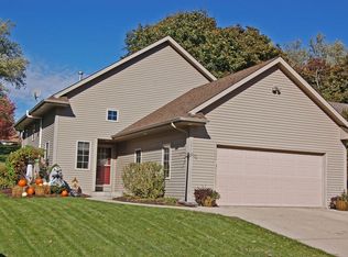 1704 Patricia Ln, Waukesha, WI 53188