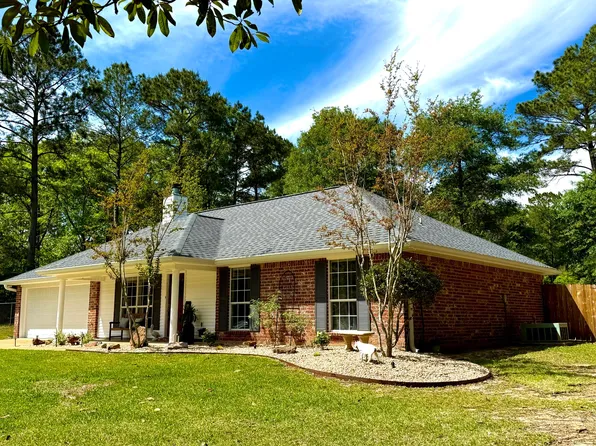 9 Cedar Crest Dr #13, Pineville, LA 71360
