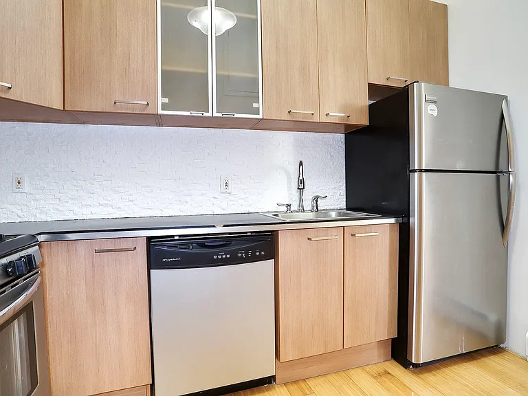 410 Central Ave #2D — Photo 10