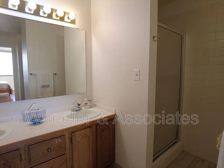 560 E South Temple #602 — Photo 10