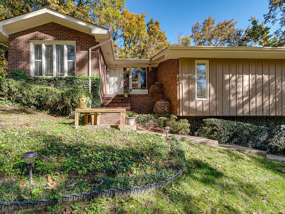 1st image of 4505 Cove Ln