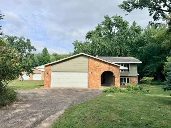 20601 Blackfoot St NW, Oak Grove, MN 55303