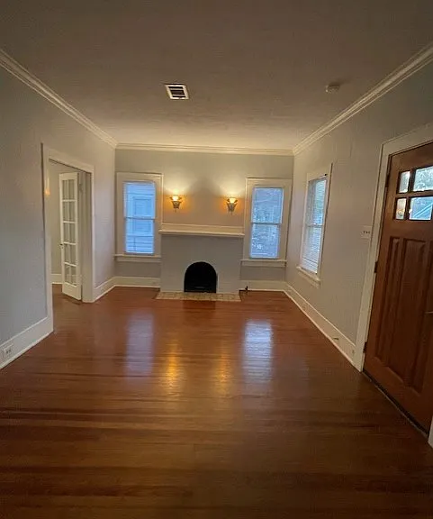 1012 Peddie St — Photo 8