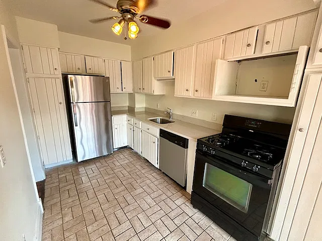124 Westowne Place - 1 — Photo 4