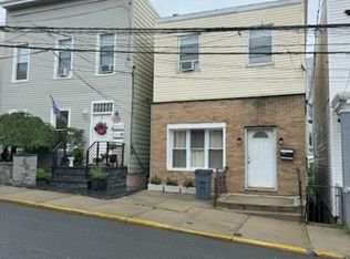 6212 Polk St, West New York Town, NJ 07093
