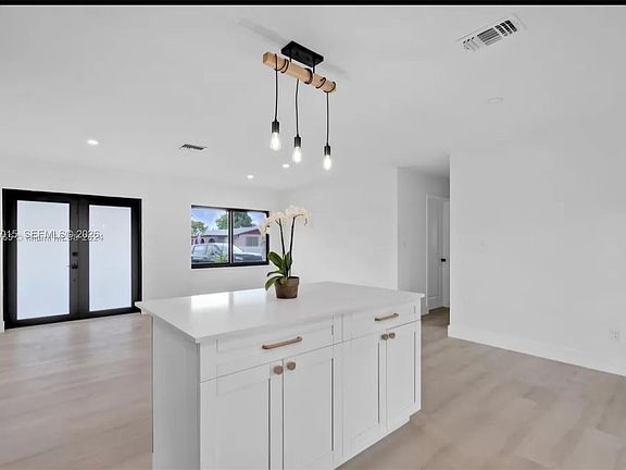 2nd image of 10680 SW 146th St