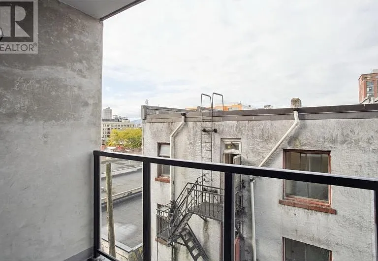 239 Keefer St #502 — Photo 10