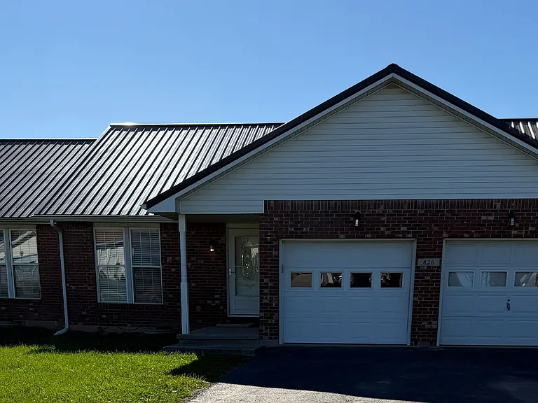 826 S Deer Bend Dr — Photo 2