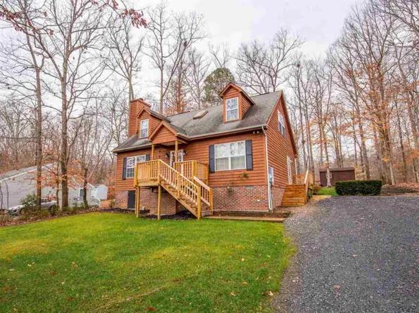 92 Riverside Dr, Palmyra, VA 22963