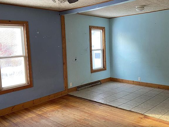 3rd image of 205 Fremont Street