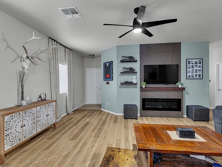 30675 N Bareback Trl — Photo 3
