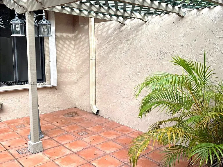 613 Patio Village Way — Photo 5