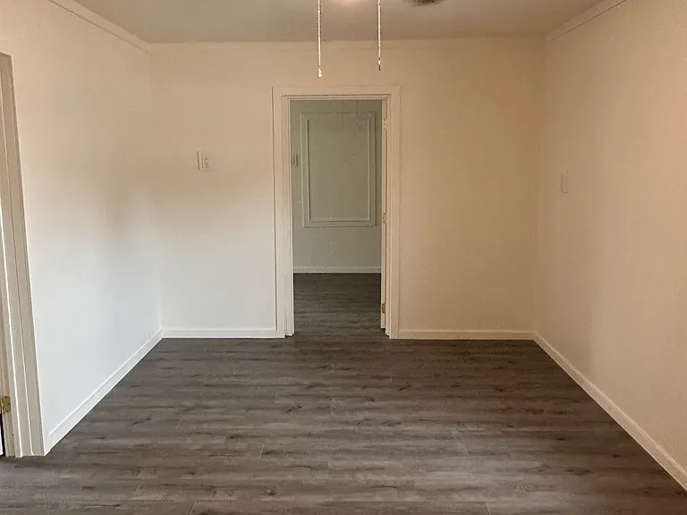 Alvin Apartments — Photo 50