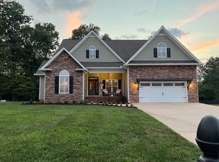 4826 Edgebrook Dr, Cookeville, TN 38506