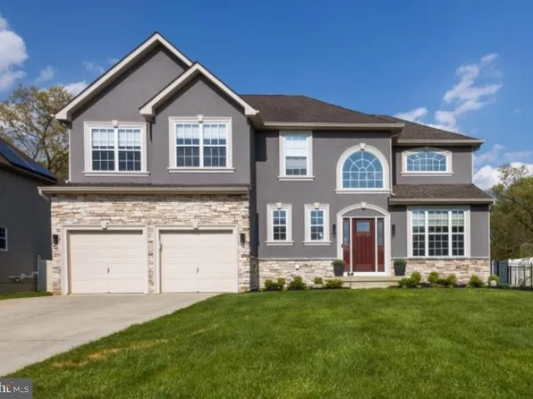 1128 Picasso Ct, Williamstown, NJ 08094