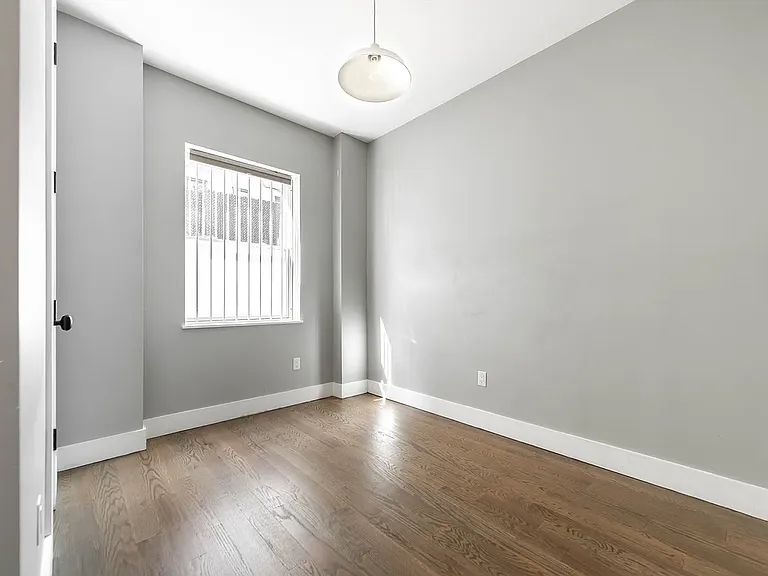 806 Saint Johns Pl #1E — Photo 9