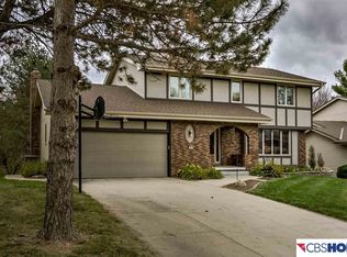 2017 S 152nd St, Omaha, NE 68144