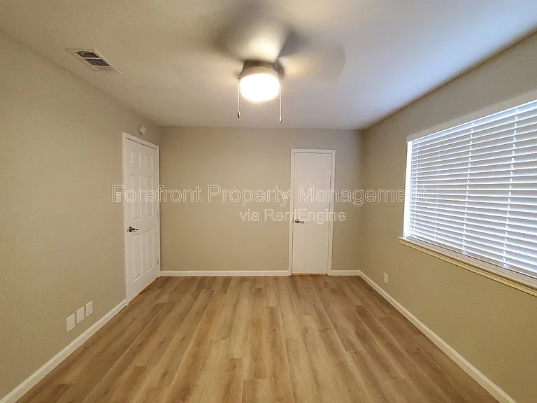 5717 Lochmoor — Photo 15