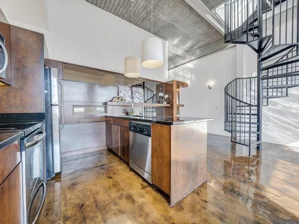 400 Salem Ave #2N, Roanoke, VA 24016