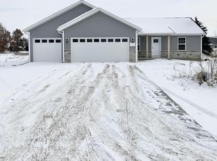 829 Stoneridge Dr, Mosinee, WI 54455