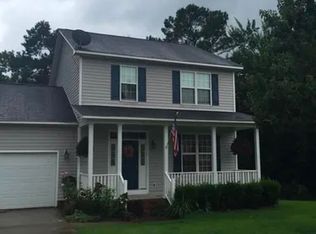 621 Bramblegate Rd, Hope Mills, NC 28348