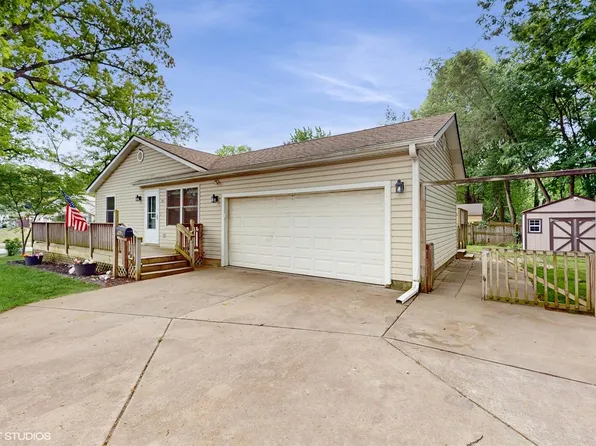 951 Bond Ave, Valparaiso, IN 46385
