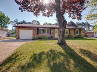 1624 Dixon Dr, Saint Paul Park, MN 55071