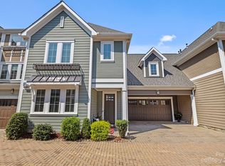 7916 Rea View Ct, Charlotte, NC 28226