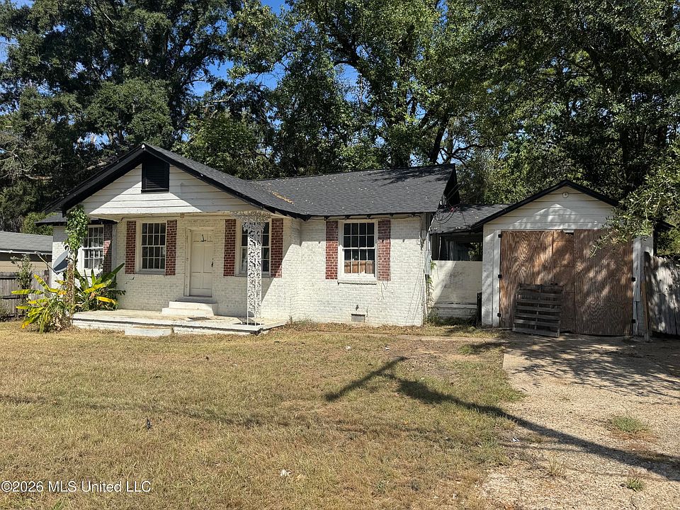 1st image of 146 Treehaven Dr