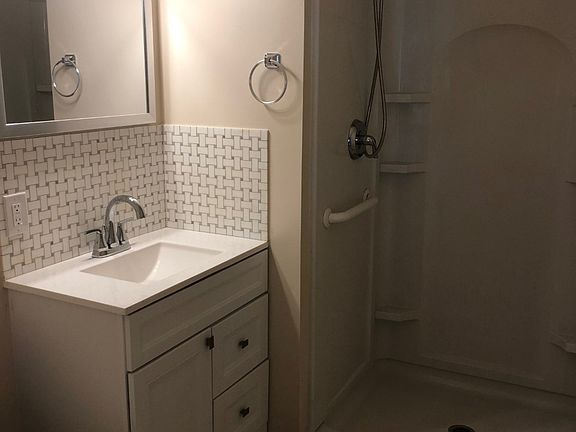 4th image of 365 Huff Ave Floor 1