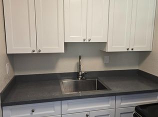 1036 N Sutter St APT 4, Stockton, CA 95202