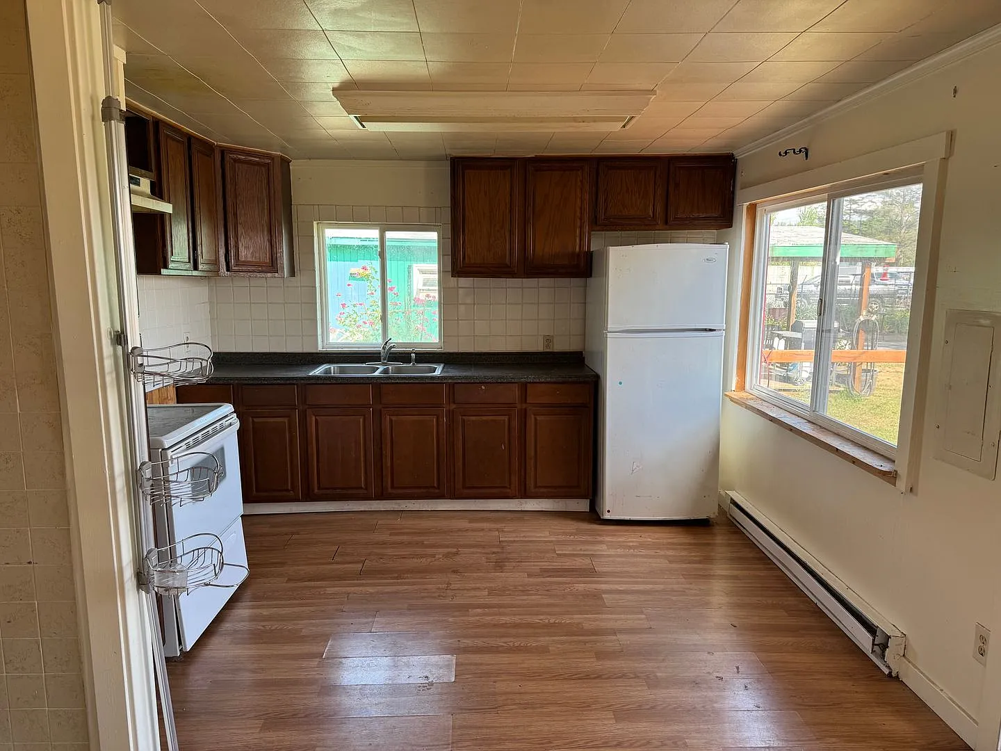Gooseberry Point 2 Bed 1 Bath — Photo 3
