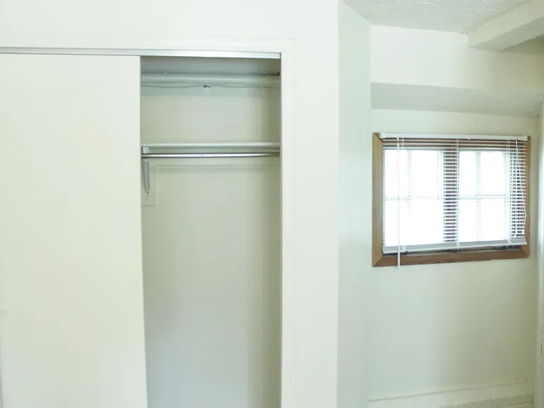 128-134 1/2 University Ln — Photo 6