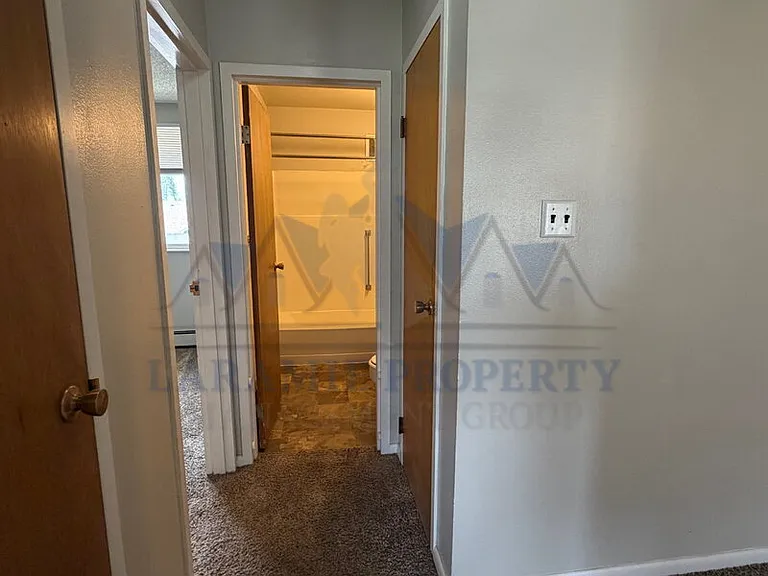 415 S 26th St #15 — Photo 13