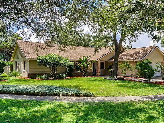 Quiet, private corner lot