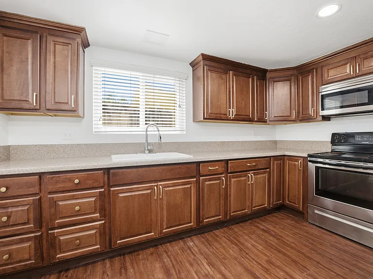 1846 Oliver Ave #2 — Photo 1