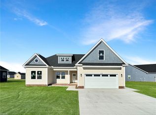 307 Spinnaker St, Elizabeth City, NC 27909