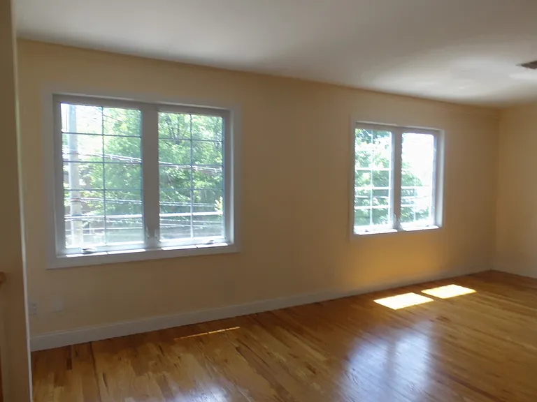 5175 Amboy Rd #2 — Photo 6
