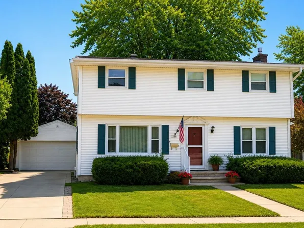 1326 Powers St, Oshkosh, WI 54901